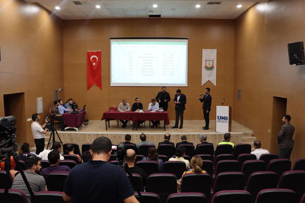 Şanlıurfa Büyükşehir Belediyesi’nde 12 işçi için kura çekimi yapıldı