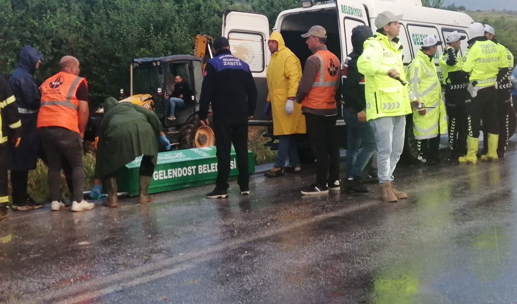 Isparta Valiliğinden kaza açıklaması: 4 ölü, 26 yaralı