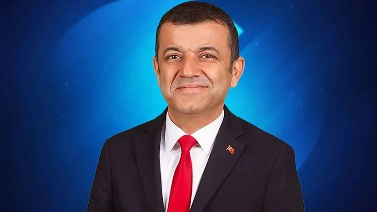 CHP’li Belediye Başkanı, “Size nefes aldırmayacağız” demişti! CHP il binasına su bağlatmadı: Geldiğimizde binada ağır bir idrar kokusu vardı