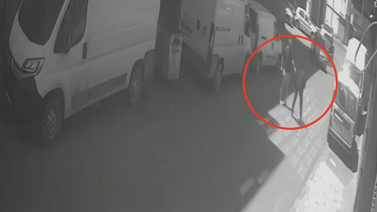 Kıskançlık krizi kanlı bitti: Eşinin çalışanını silahla vurdu