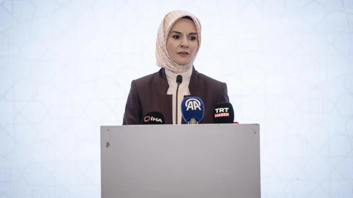 Bakan Göktaş'tan "Babalar Günü" mesajı