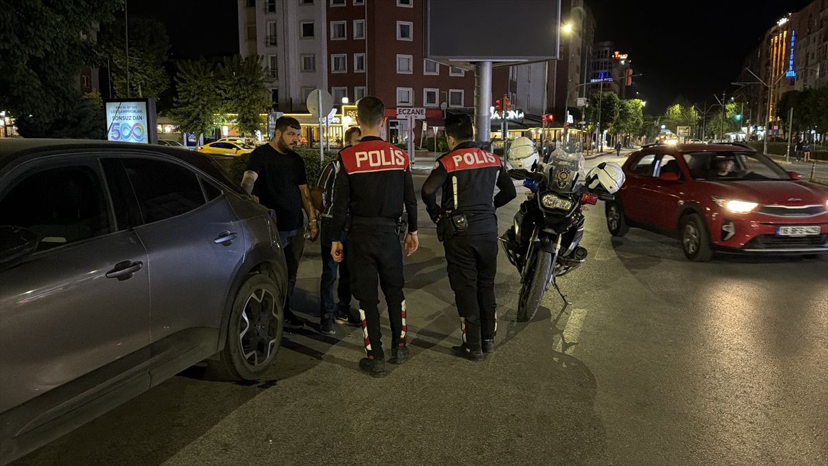 Eskişehir'de durdurulan otomobilde uyuşturucu ele geçirildi