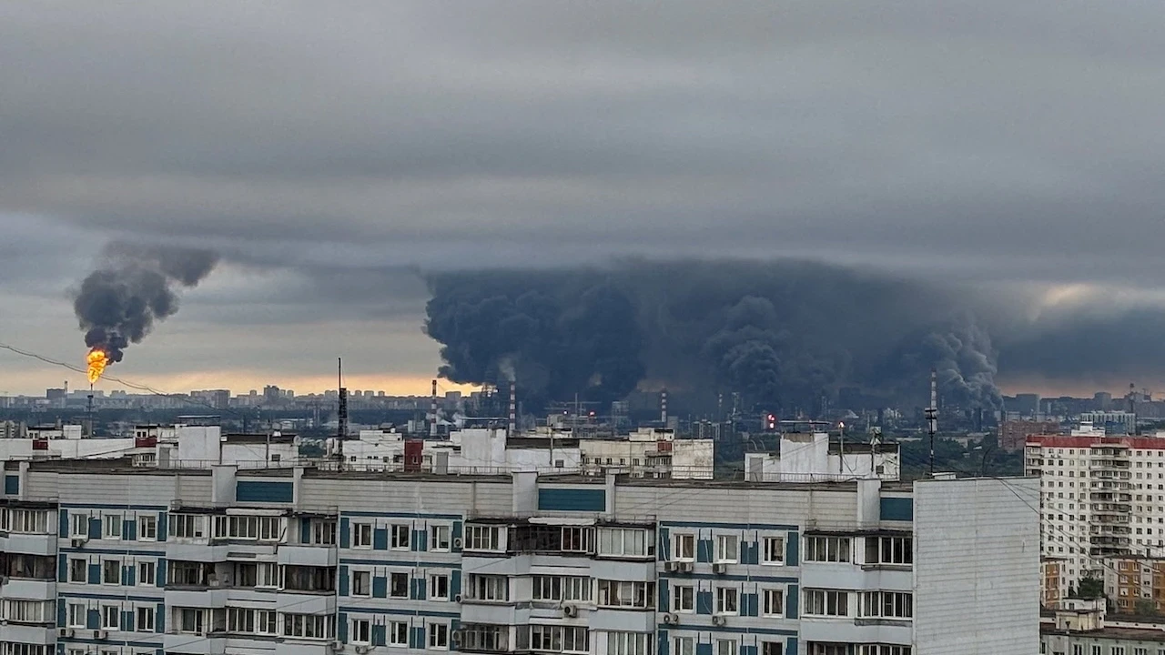 Ukrayna, Moskova'yı vurdu: Alev ve dumanlar yükseldi, çok sayıda yaralı var