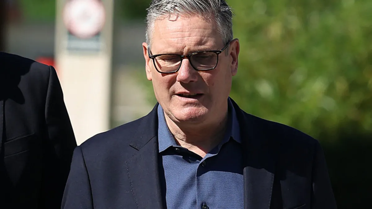 SON DAKİKA| İngiltere Başbakanı Keir Starmer istifa etti