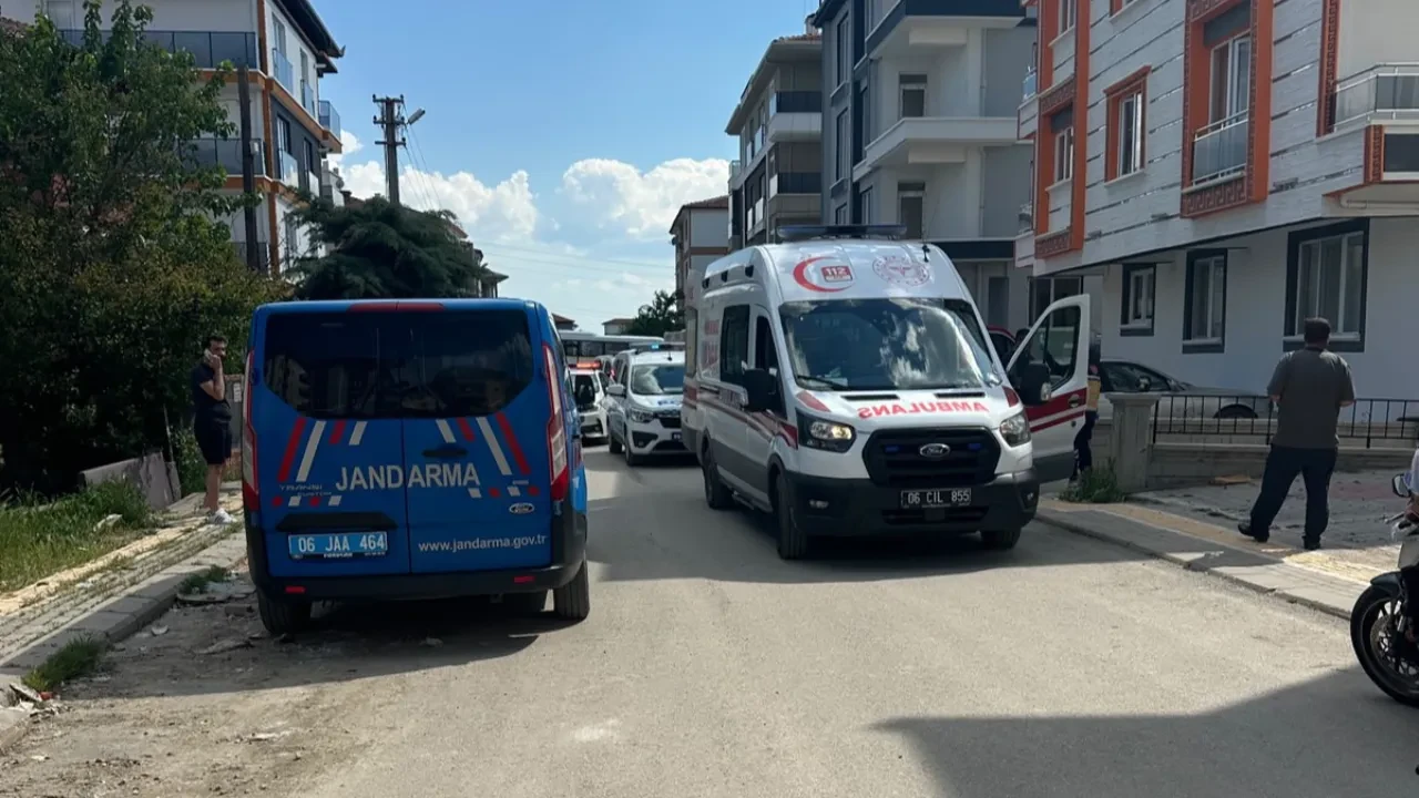 Ankara'da dehşet! Tüm ailesini bıçakladı: Ev kan gölüne döndü