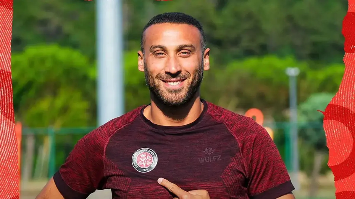 Süper Lig'de forma giyen Cenk Tosun, 1. Lig ekibine imza attı