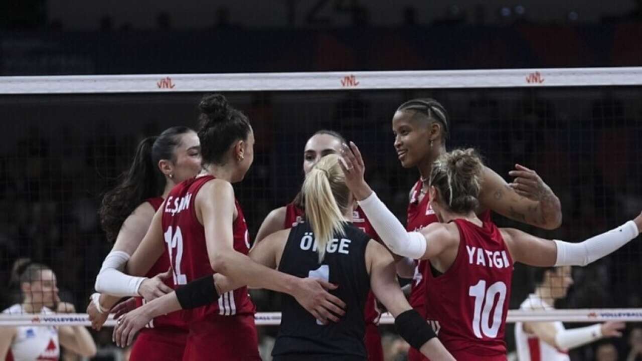 A Milli Kadın Voleybol Takımı, Almanya’yı 3-2 mağlup etti