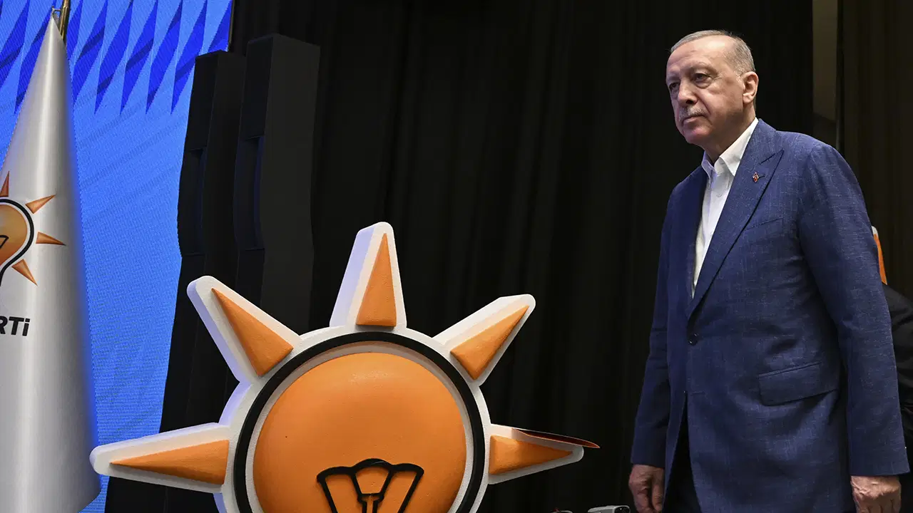 Erdoğan'dan partisine net mesaj: 'Yorulan varsa kenara gelsin dinlensin yoksa...'