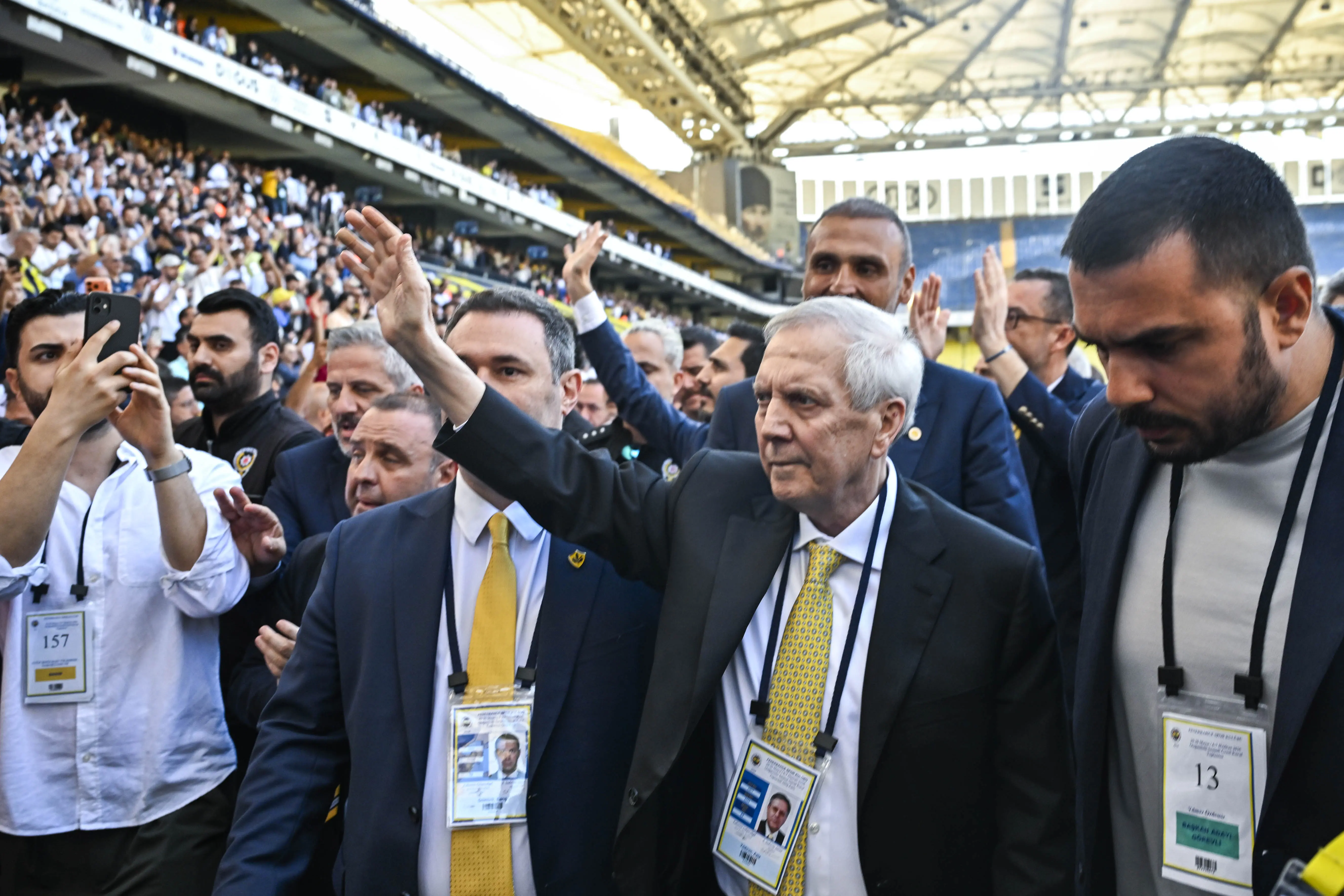 Fenerbahçe'de kombine yenileme süreci başlıyor