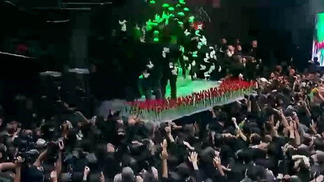 Hamaney'in cenazesi Tahran'daki İmam Humeyni Musalla Camisi'ne getirildi