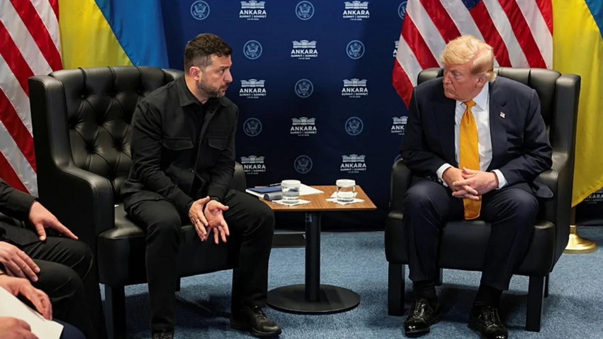 Trump Külliye'de Zelenskiy ile bir araya geldi! Yine Erdoğan'ı övdü