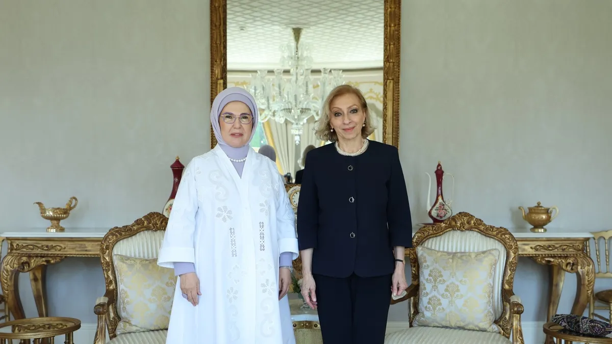 Emine Erdoğan, Lübnan Başbakanı'nın eşi Sahar Selam ile görüştü