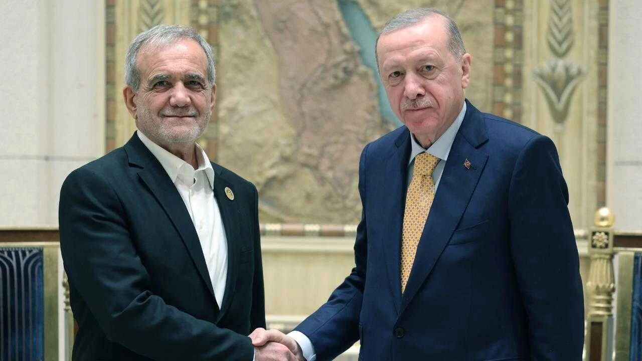 Cumhurbaşkanı Erdoğan mevkidaşı Pezeşkiyan ile görüştü