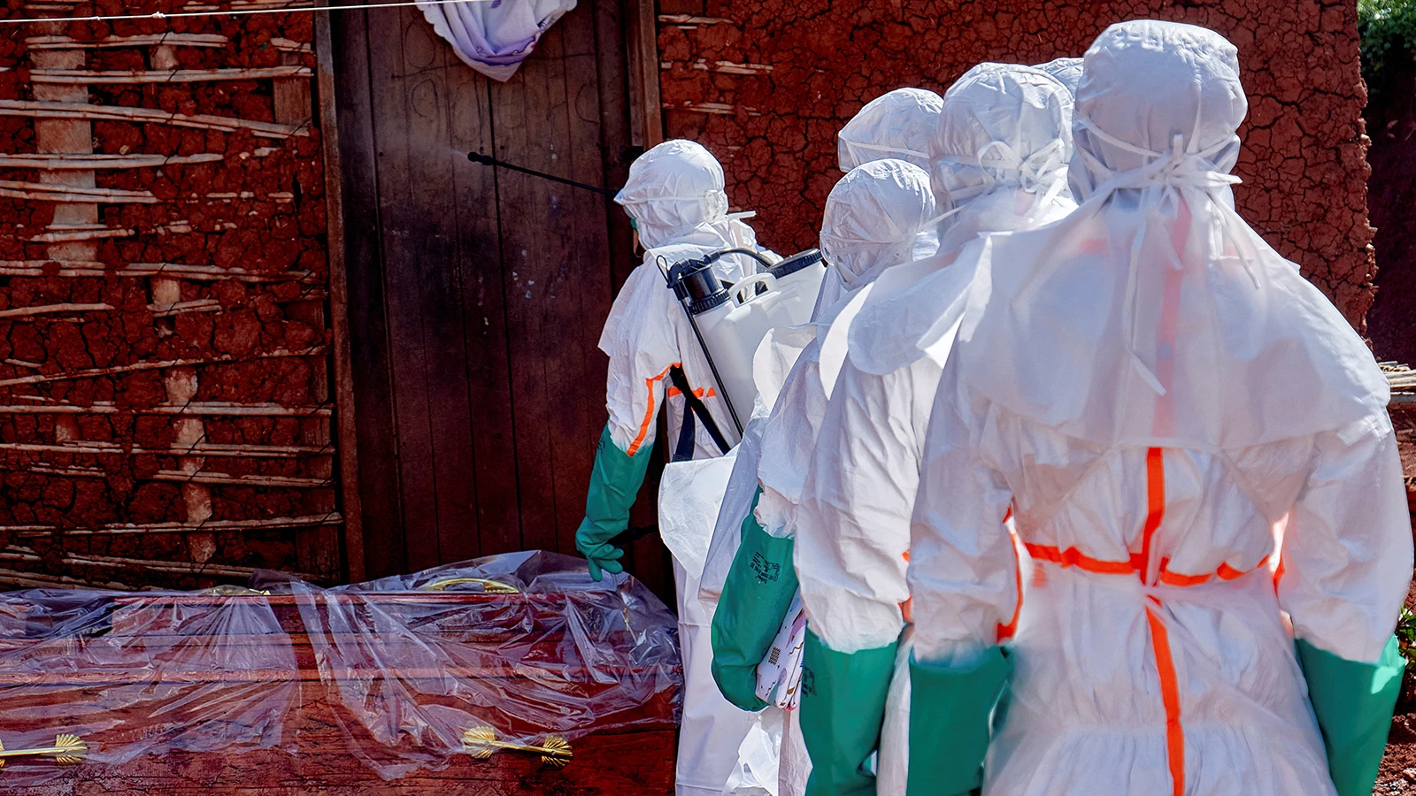 DSÖ alarm vermişti: Ebola kabusunda bilanço ağırlaşıyor