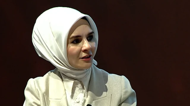 Bakan Göktaş "Ailede Türkiye Yüzyılı Zirvesi"nde Roblox bilmecesini çözdü: 'Amacımız yasaklamak değil denetlemek'