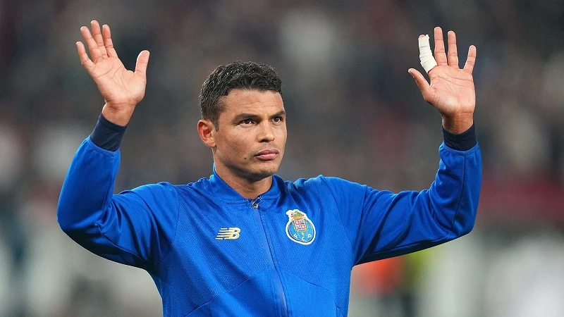 Thiago Silva başladığı yere geri döndü