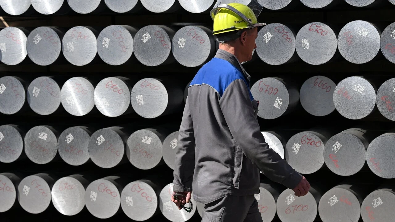 Emtialarda satış dalgası giderek büyüyor: Baz metaller 3 ayın dibine geriledi