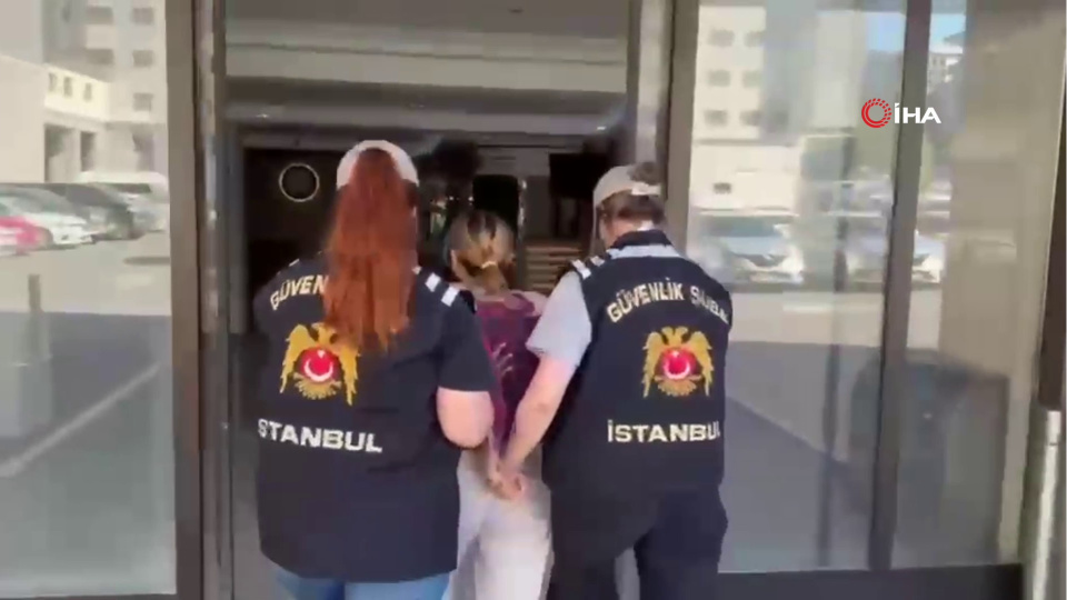 Başörtüsüne yönelik skandal sözlere tutuklama talebi!