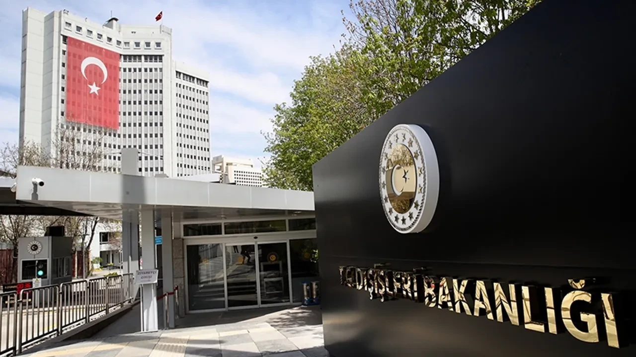 Yunanistan Türk azınlığa ait 8 okulu daha kapattı! Türkiye Lozan'ı hatırlatarak tepki gösterdi