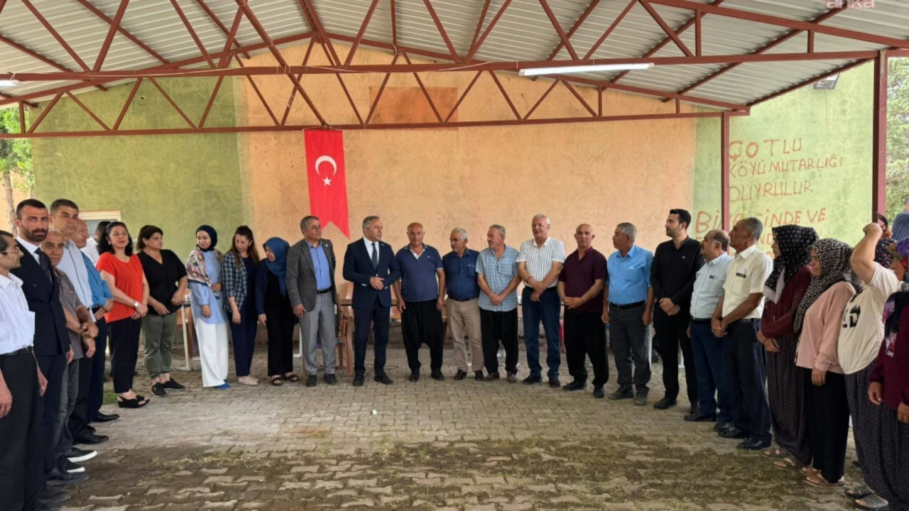 Osmaniye’de AK Parti ve MHP’de istifa depremi: 60 kişi İYİ Parti’ye geçti