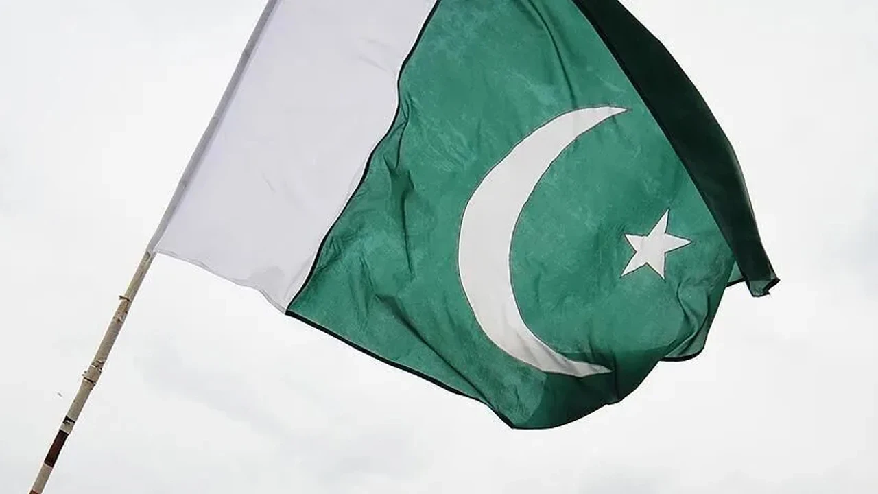 Pakistan'da şiddetli yağış felaket getirdi: 2 ölü, 9 yaralı