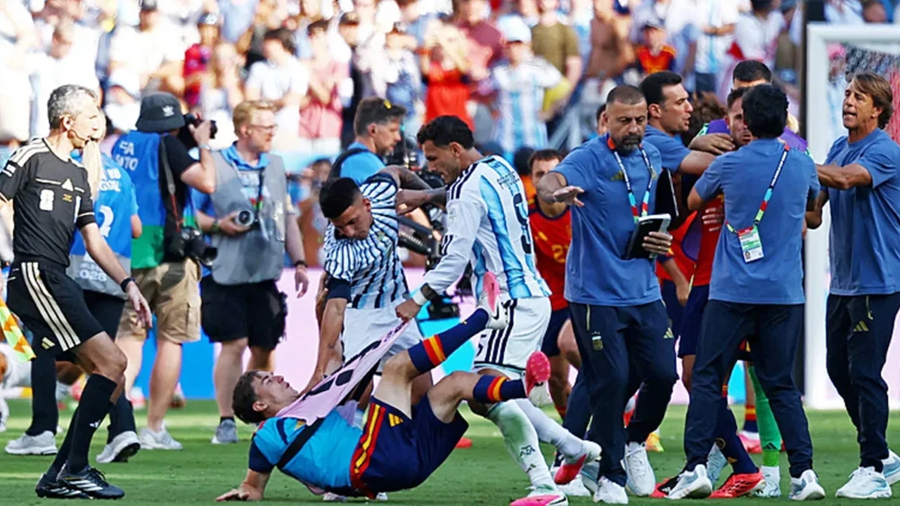FIFA Dünya Kupası finali için soruşturma başlattı