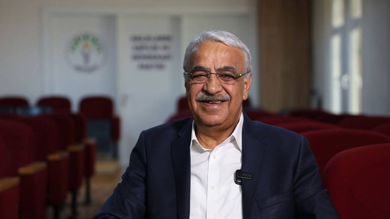 İmralı Heyeti üyesi Mithat Sancar'dan Öcalan ve süreç açıklaması: "Tren tekrar hareketlendi"