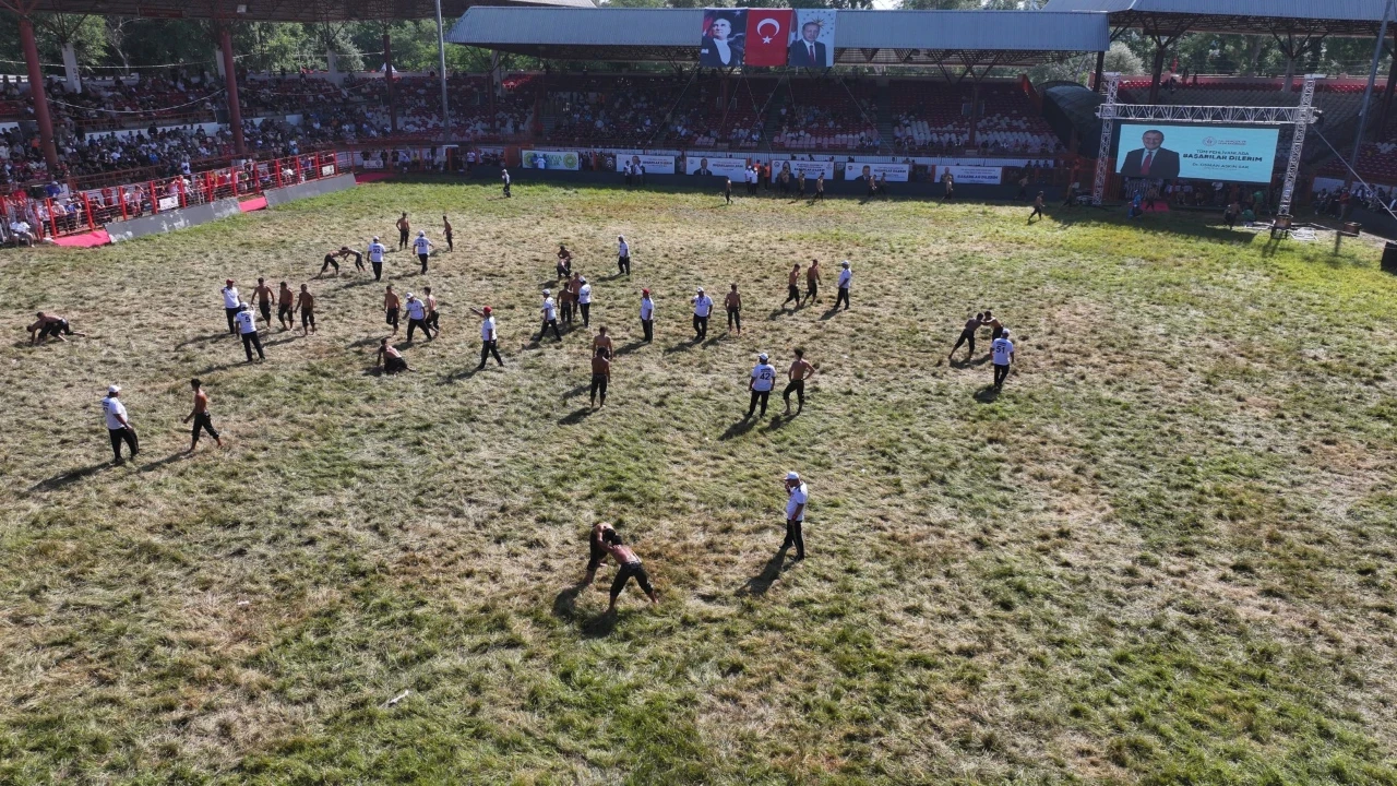 665. Tarihi Kırkpınar Yağlı Güreşleri’nde final günü başladı