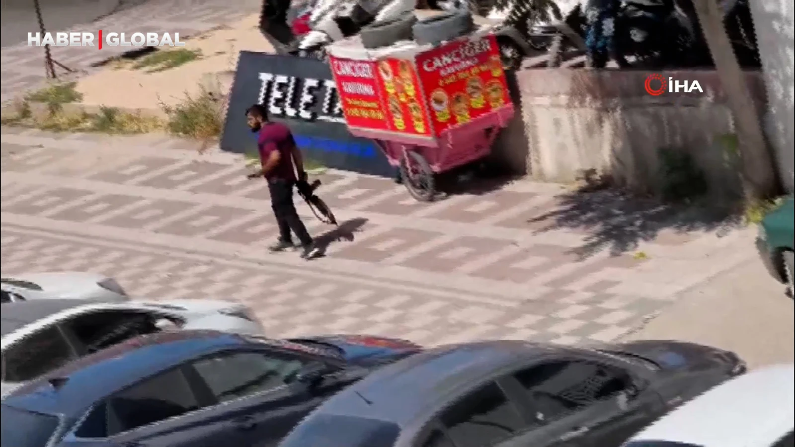 Pompalı tüfekle havaya ateş açan şahıs paniğe neden oldu