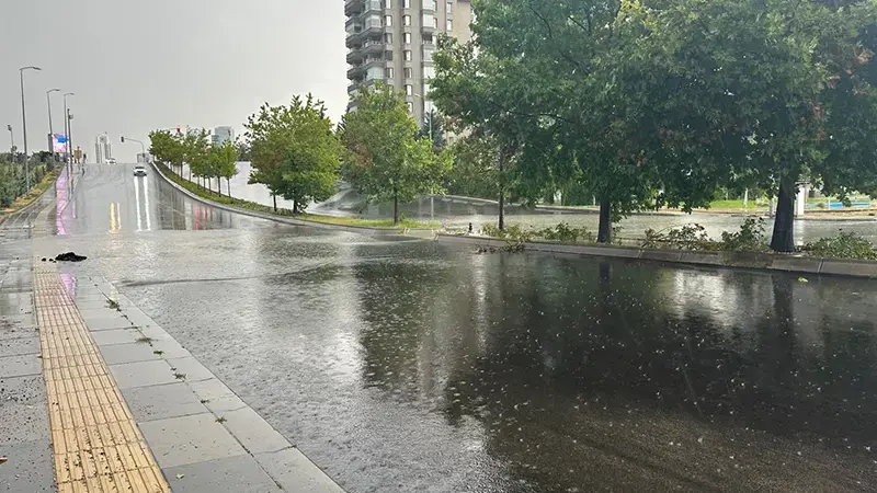 Ankara’da sağanak etkili oldu