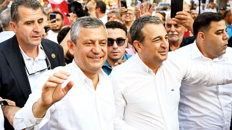 Özel’den kurultay hamlesi... Çağrı heyeti isteyecek