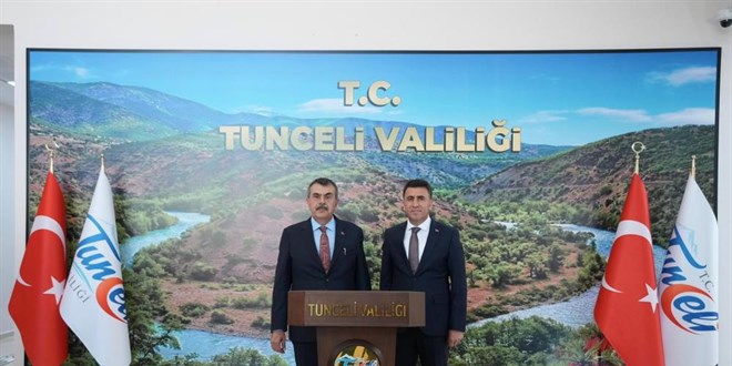 Bakan Tekin: Tunceli'de öğrenci sayımız hızla düşüyor