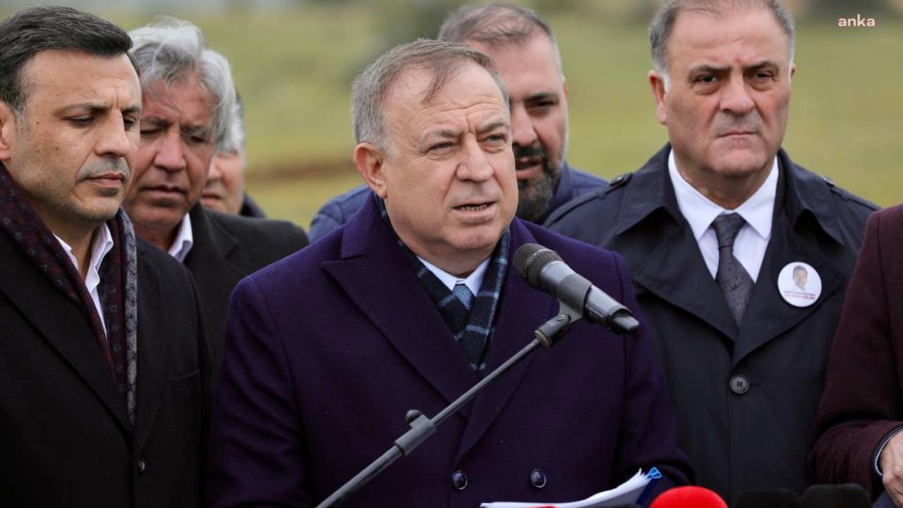 Gökan Zeybek'ten ara seçim değerlendirmesi: Seçmen sayısındaki artış cevap bekleyen sorudur