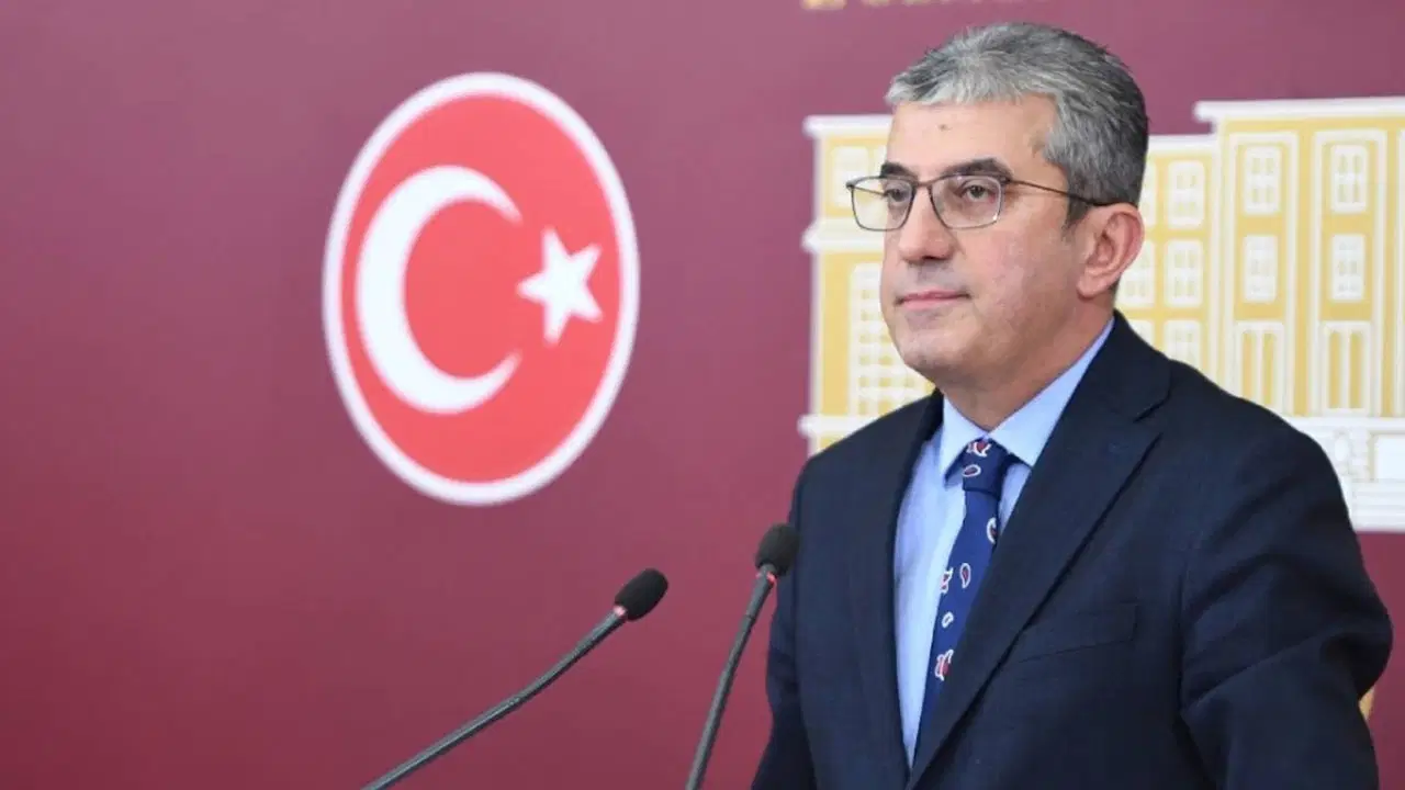 Gökhan Günaydın, CHP Grup Başkanvekili görevine iade edildi