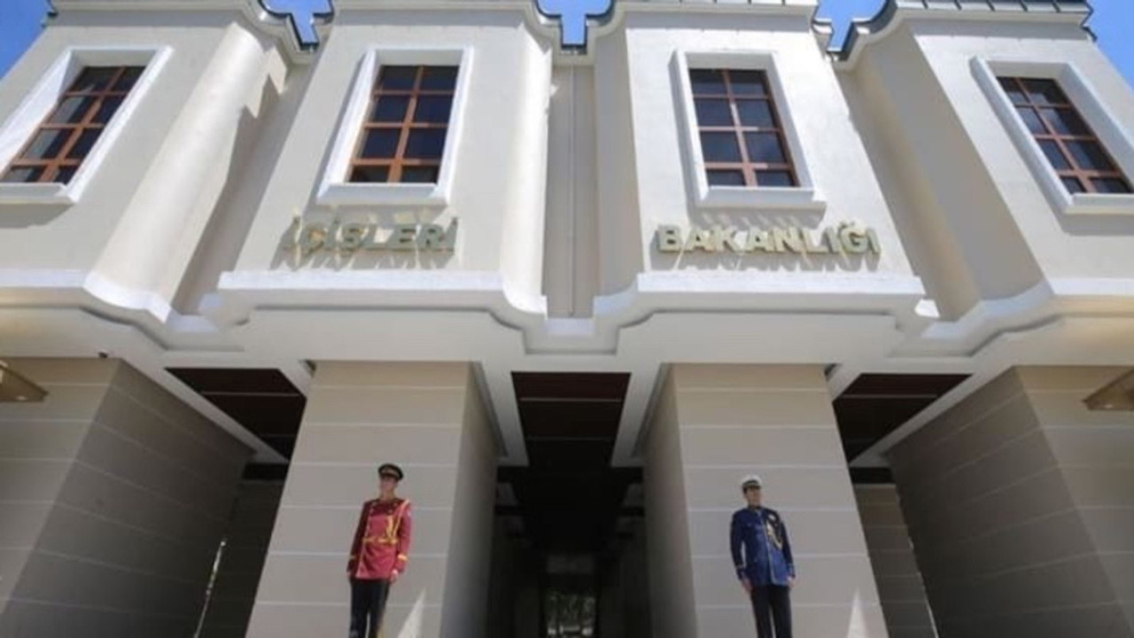 Çıplak arama iddiası ile ilgili yeni gelişme! İçişleri Bakanlığı duyurdu…