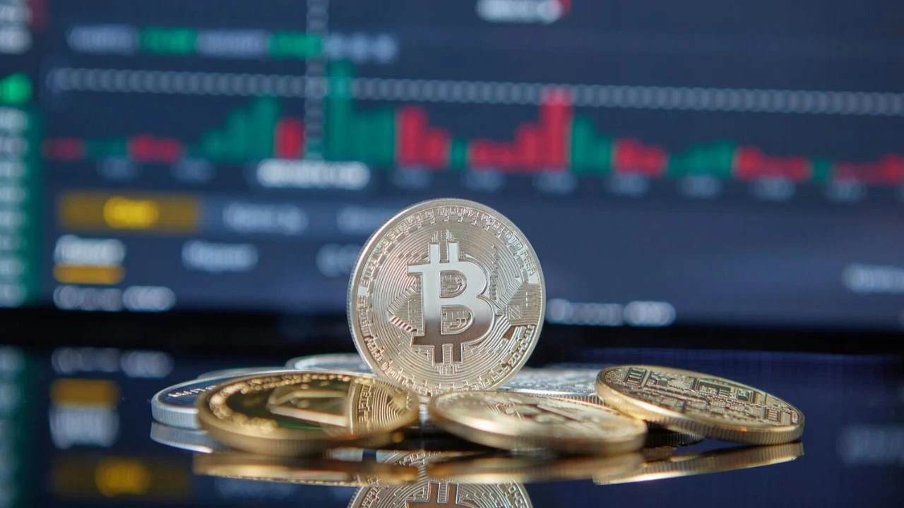 Bir ayda yüzde 17 eridi: Bitcoin ETF'lerinde rekor kaçış