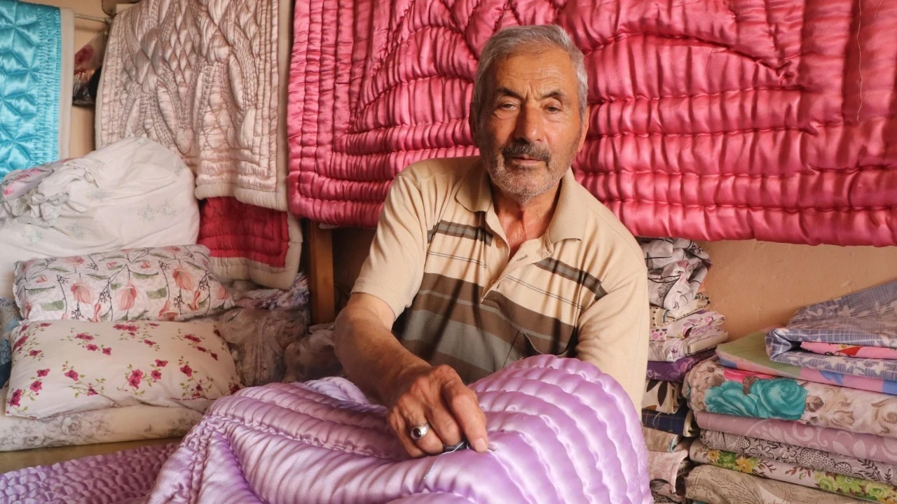51 yıldır iğne iplik elinden düşmüyor! Tek dileği mesleğinin yaşaması