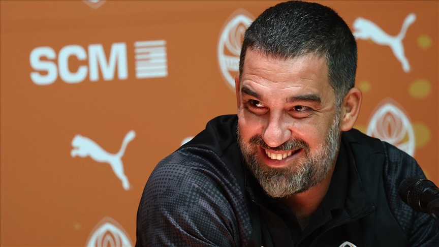 Arda Turan Fenerbahçe'nin eski yıldızını transfer etti
