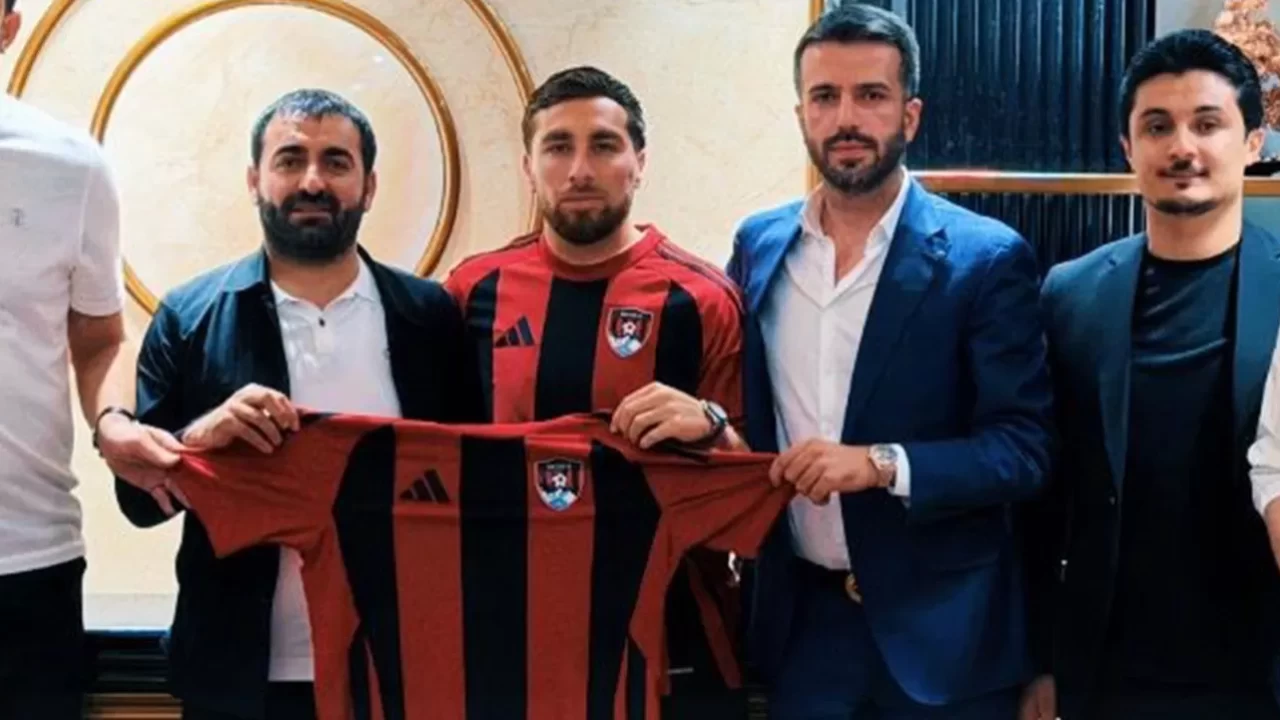 Orkun Kökçü'nün ağabeyi Türkiye'ye transfer oldu: İşte Ozan Kökçü'nün yeni takımı