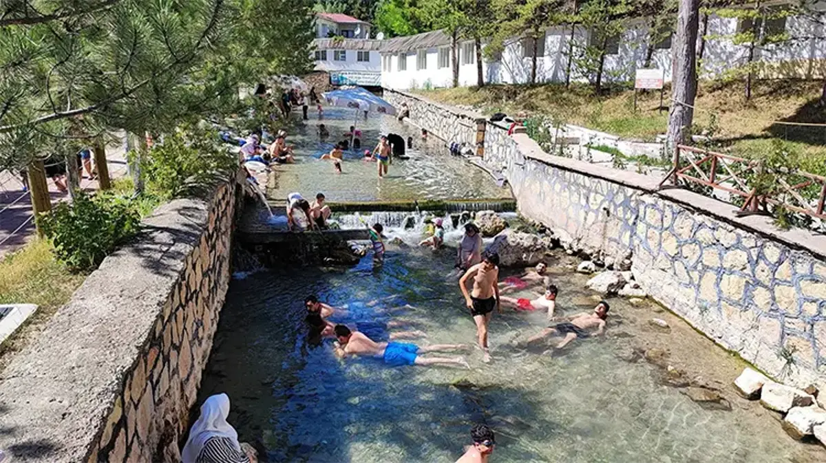 Dünyaca ünlü 'doktor balıklar' tartışmasına Sivas Valiliği noktayı koydu, tartışma bitti