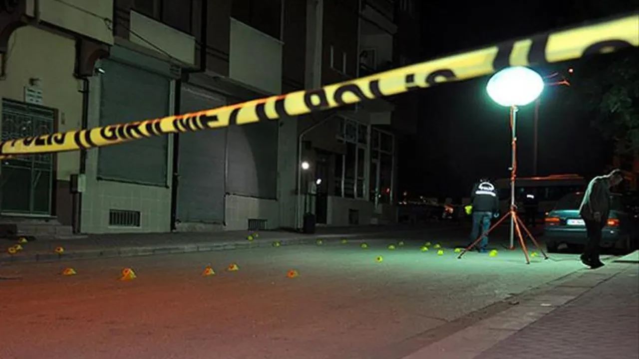 İstanbul'da kanlı pusu! Evinden çıkınca kurşun yağmuruna tuttular: Eşi sokak ortasında sinir krizi geçirdi