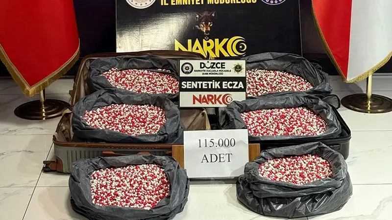 Düzce'de uyuşturucu operasyonunda 115 bin hap ele geçirildi