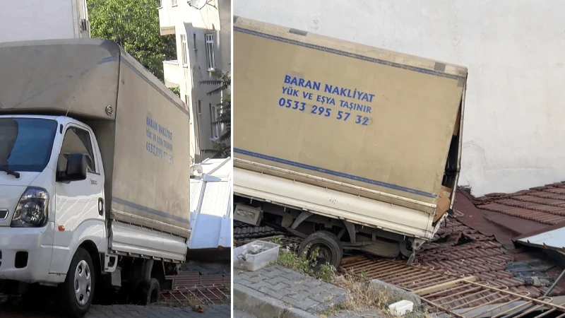 Kağıthane'de yokuştan kayan kamyonet gecekondunun çatısına düştü