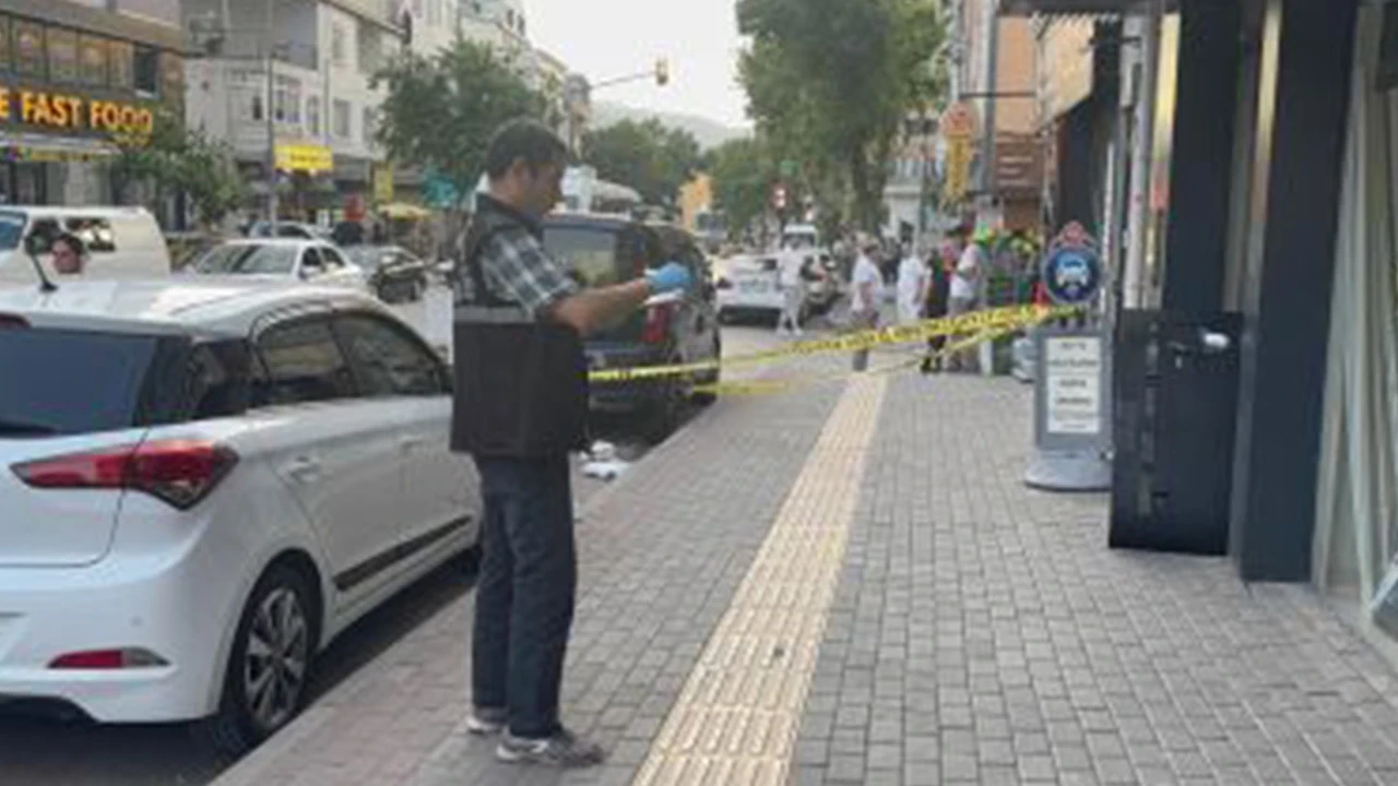 Sanal medyada tartıştıktan sonra buluşan iki grubun bıçaklı kavgası: 1 ölü, 1 yaralı