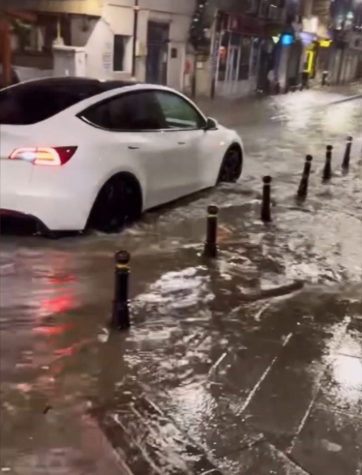 İstanbul’da sağanak etkili oluyor