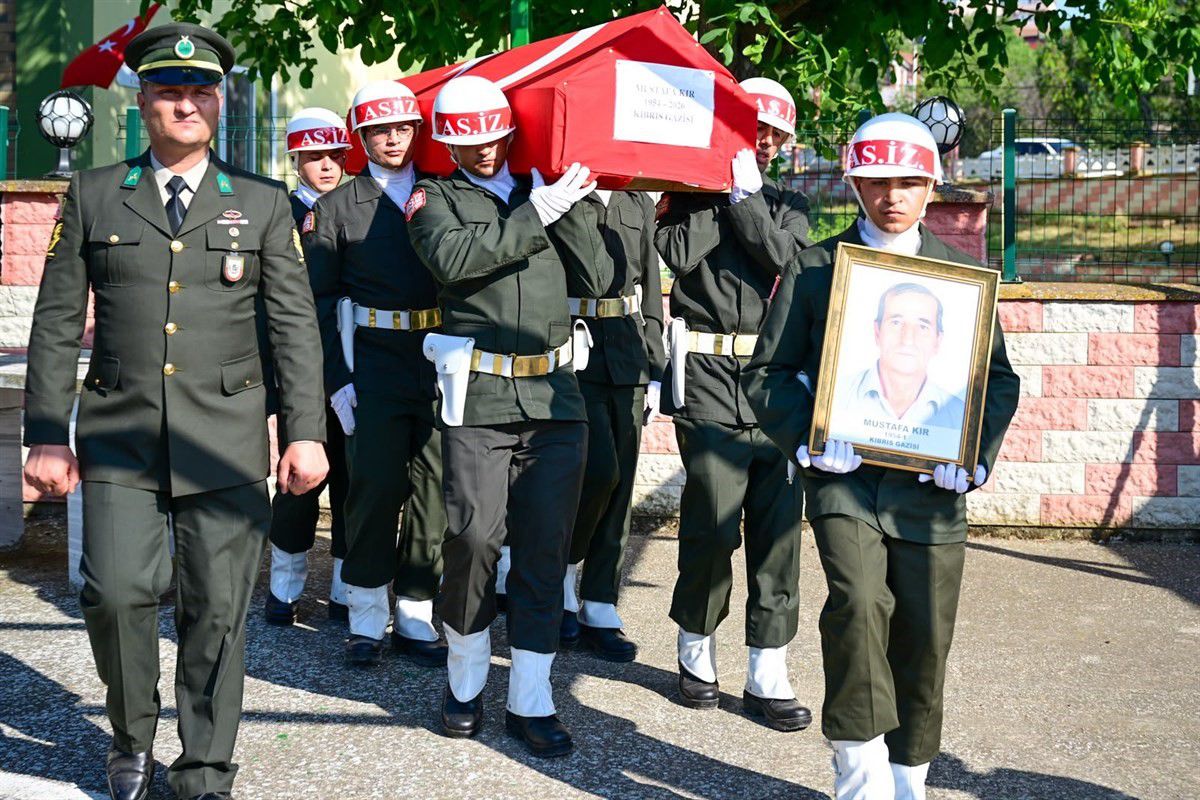 Kıbrıs Gazisi Mustafa Kır Son Yolculuğuna Uğurlandı