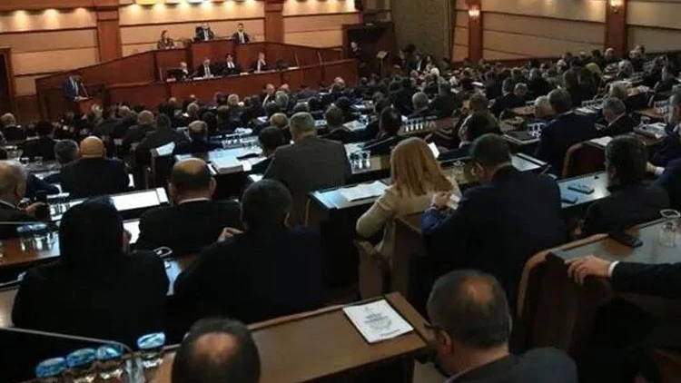 İBB Meclisinde 'Ahbap soruşturması' gündeme geldi