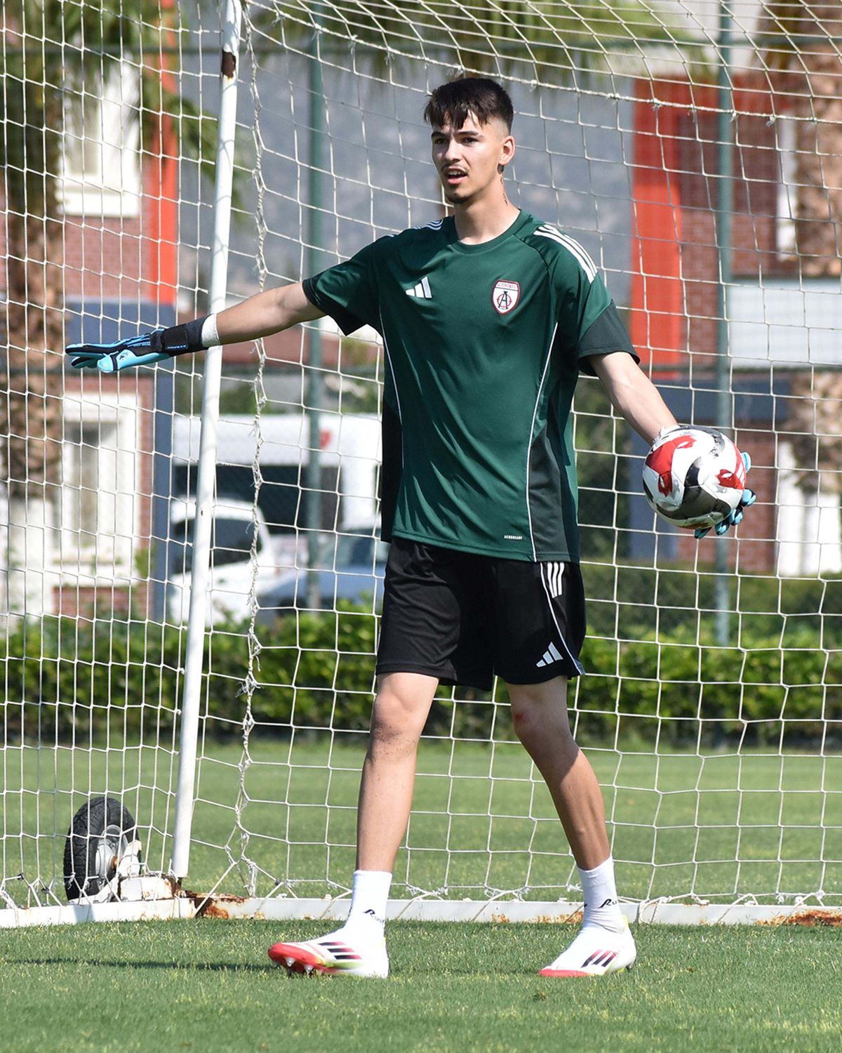 Altınordu kalecisi Arif, Çorum FK yolcusu