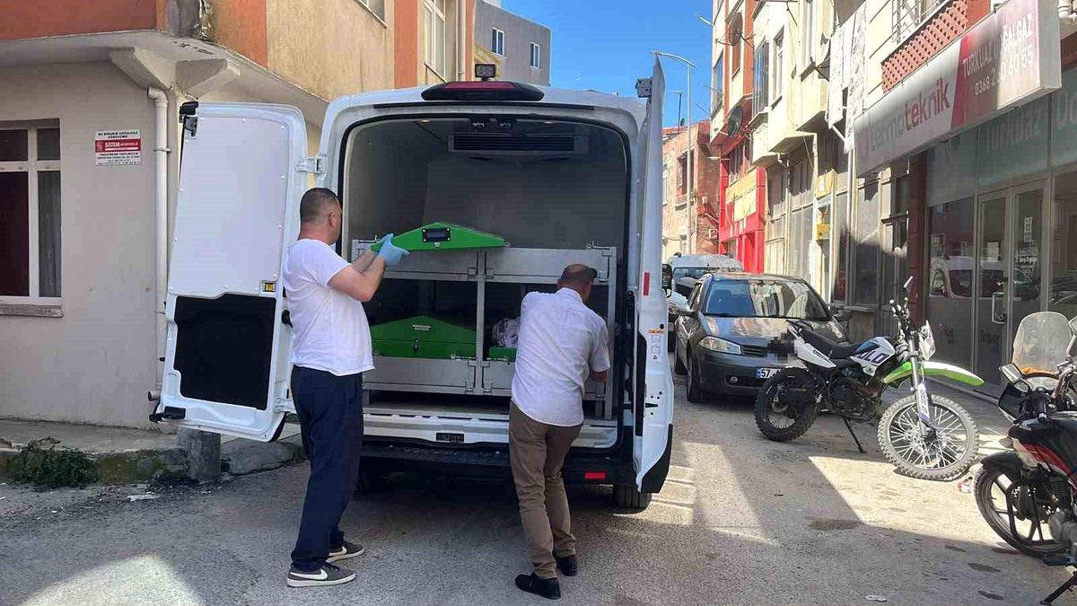 Sinop'ta 56 yaşındaki adam misafirliğe gittiği evde hayatını kaybetti