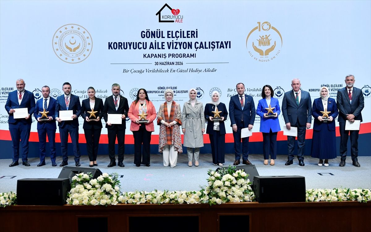 Emine Erdoğan: Koruyucu aileler insanlığa ışık tutuyor